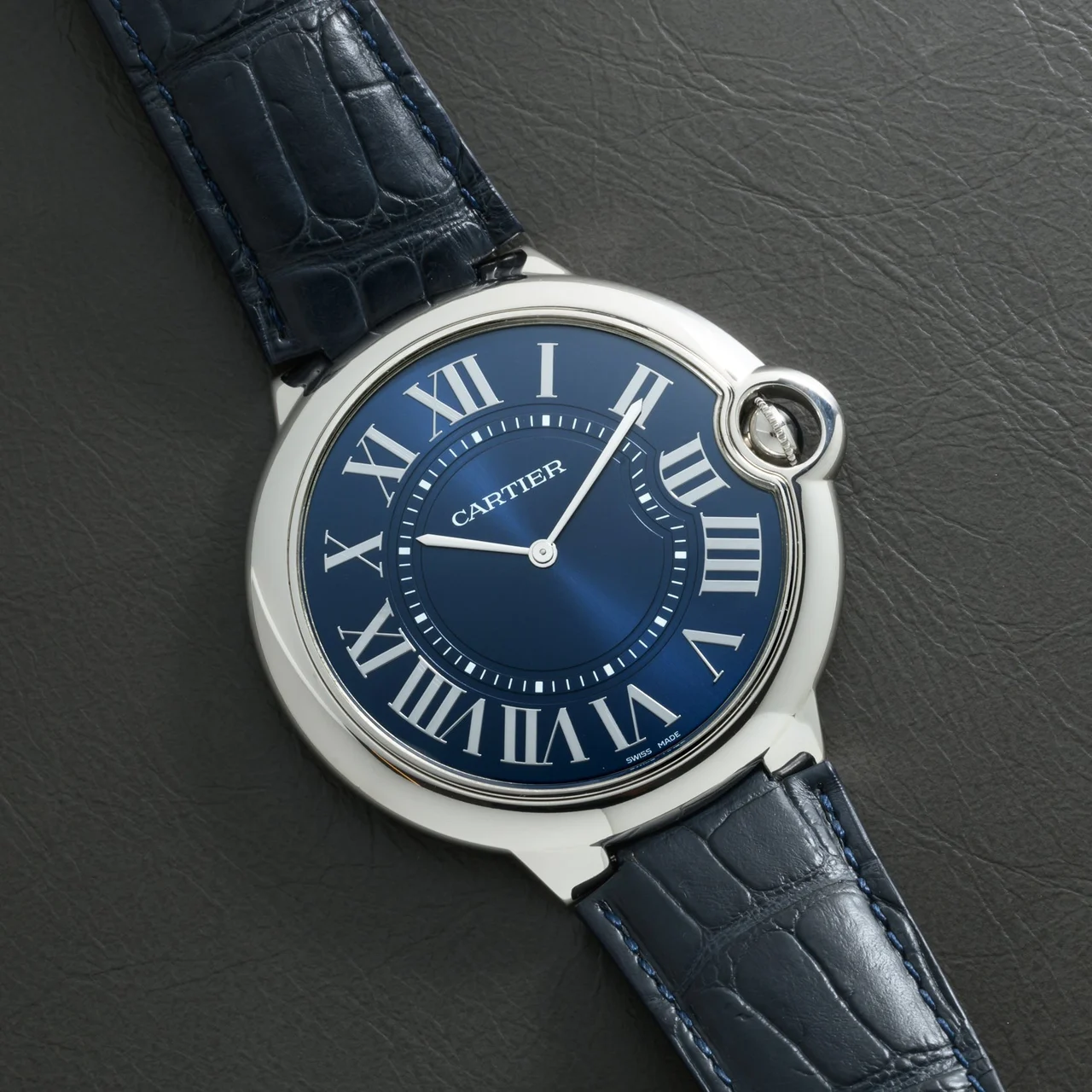 Cartier Ballon Bleu 40950436 46 mm kol saati