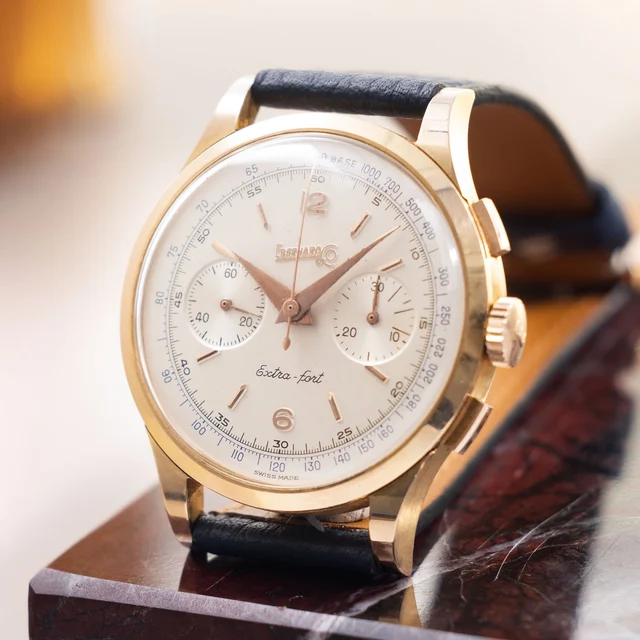Eberhard Eberhard W-3066 kol saati