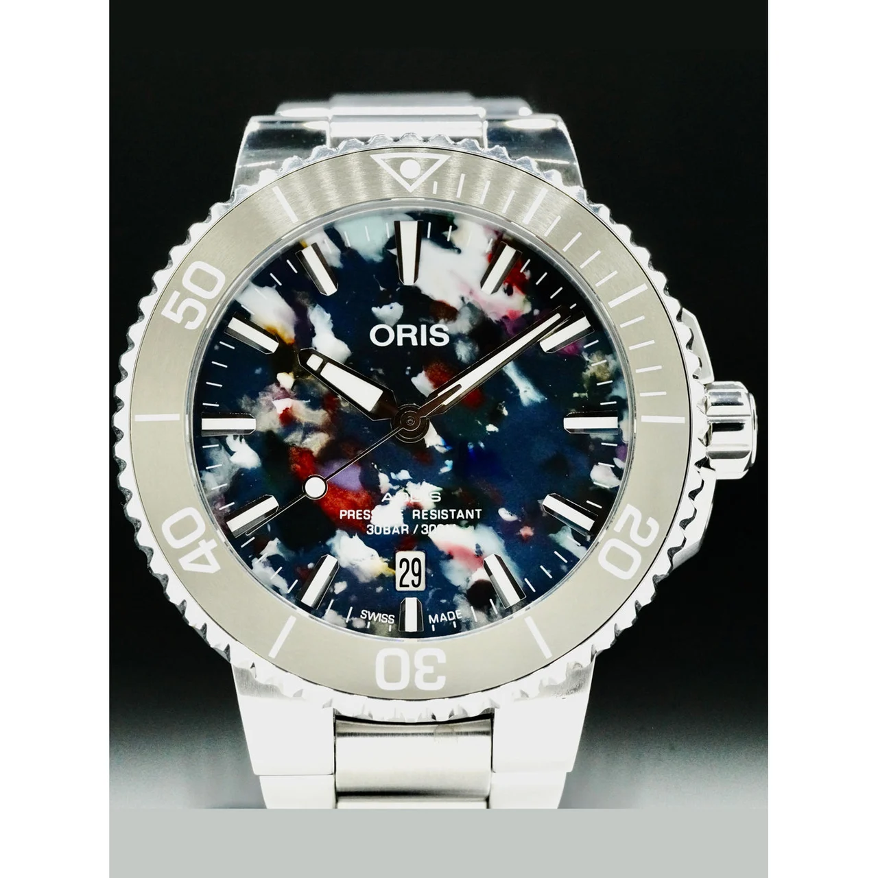 Oris Aquis Date Upcycle 210000047304 41 mm kol saati