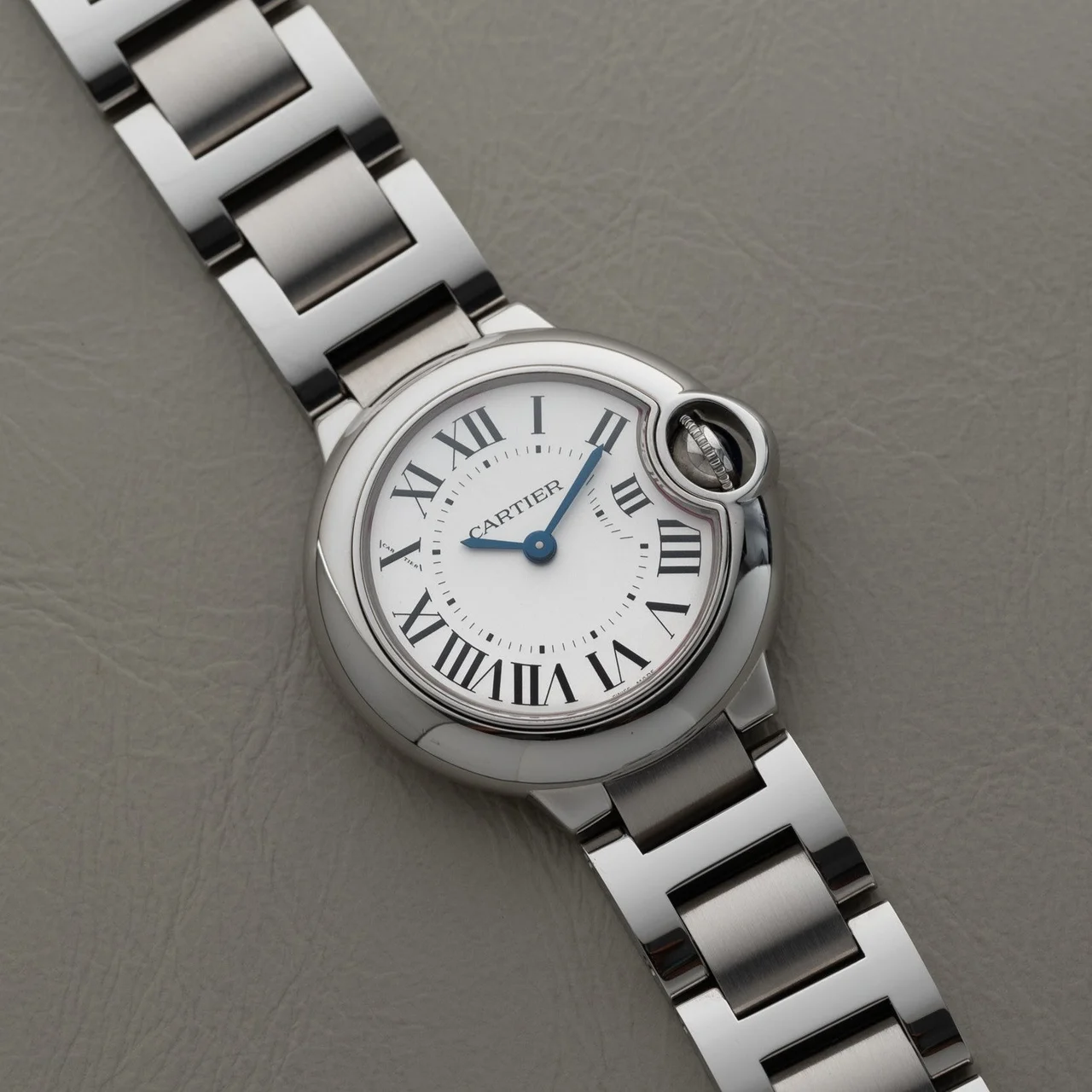 Cartier Ballon Bleu 40950293 28 mm kol saati