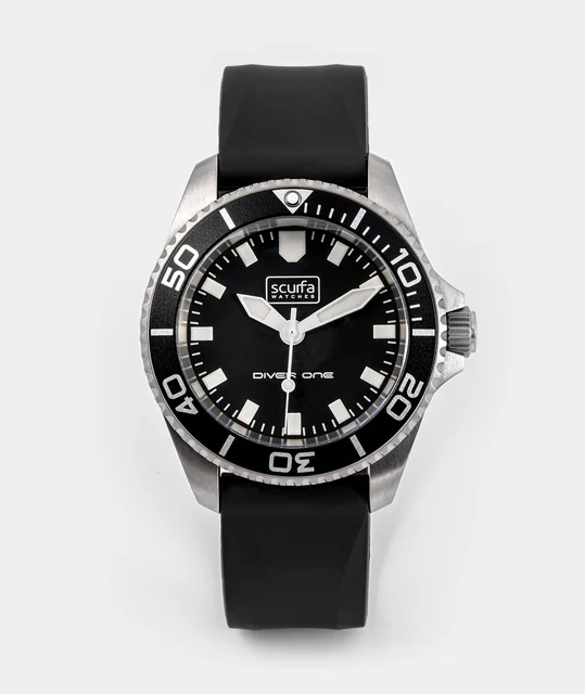 Scurfawatches Titanium Black D1-500 ND713 TITANIUM BLACK kol saati