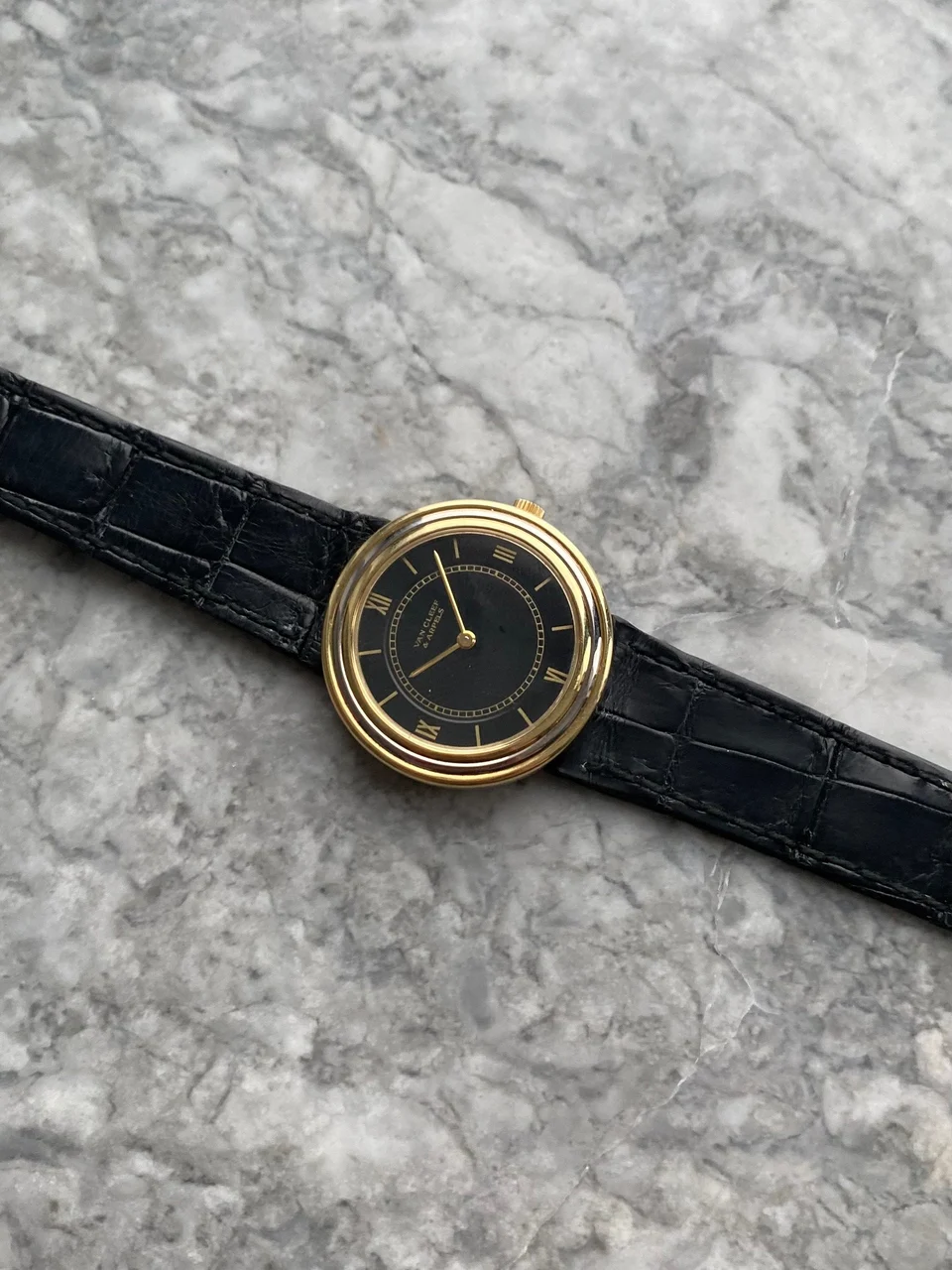 Van Cleef & Arpels Van Cleef & Arpels SQ6718520 33 mm kol saati