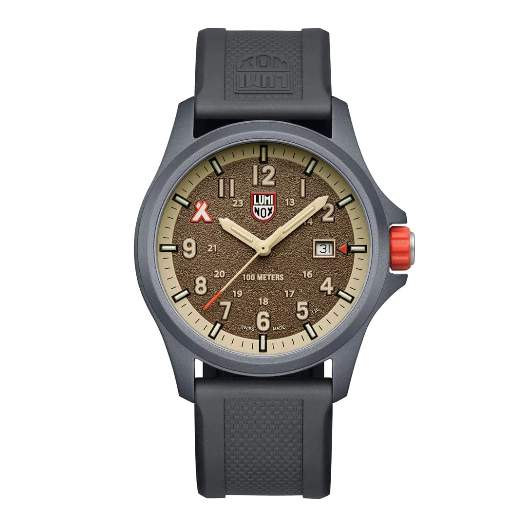 Luminox Luminox XB.3716 43 mm kol saati