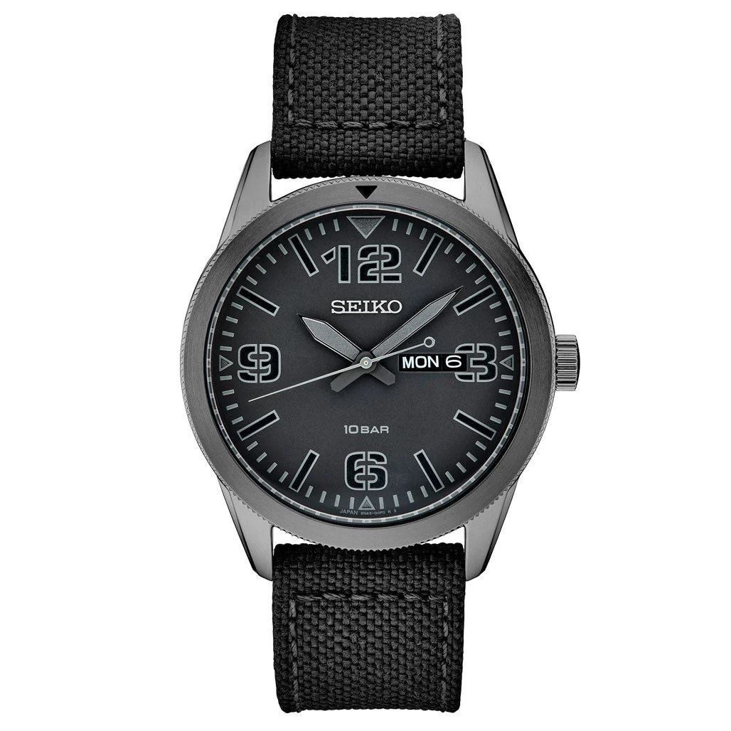 Seiko Quartz watch with a black pilot-style dial with a day and date window #SUR495 43 mm kol saati