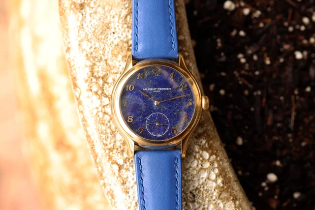 Laurent Ferrier Classic Micro-Rotor “Lapis Lazuli Dial” Yell kol saati