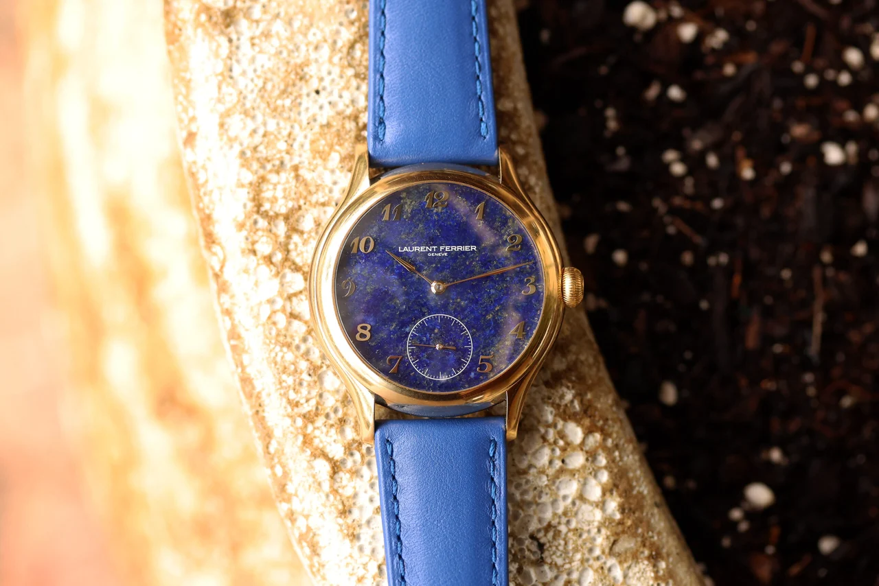 Laurent Ferrier Classic Micro-Rotor “Lapis Lazuli Dial” Yell 40 mm kol saati
