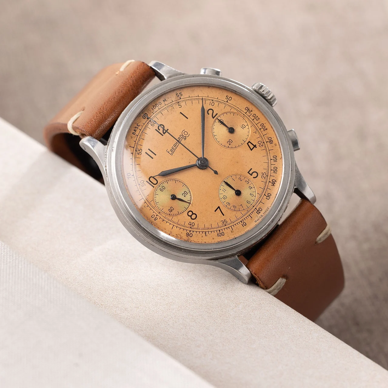 Eberhard Eberhard W-2619 40 mm kol saati