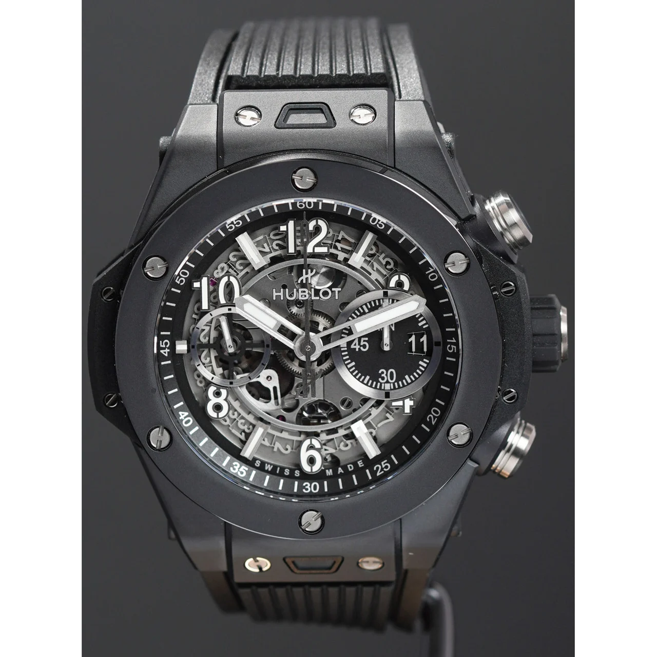 Hublot Big Bang Unico Black Magic 44mm 210009N30589 44 mm kol saati
