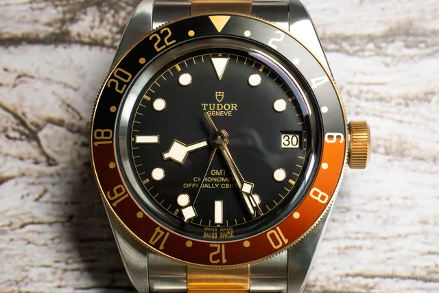 Tudor Black Bay GMT M79833MN kol saati