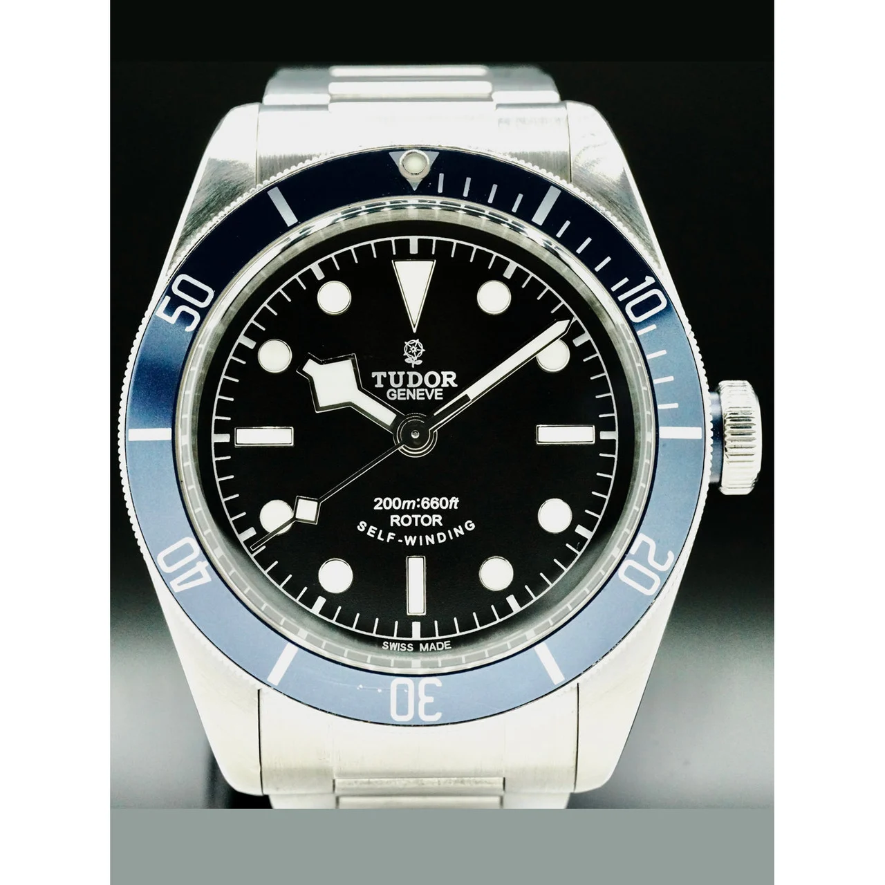 Tudor Black Bay Black Dial Blue Bezel 210000042917 40 mm kol saati