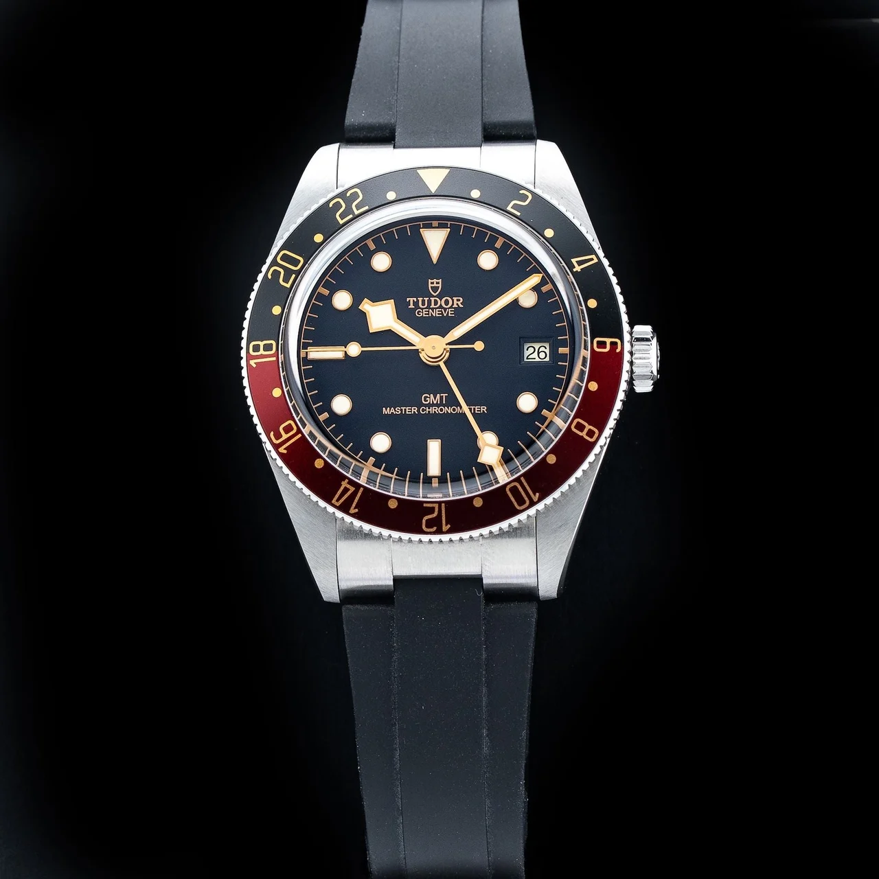 Tudor Black Bay 58 GMT 210009N34158 39 mm kol saati