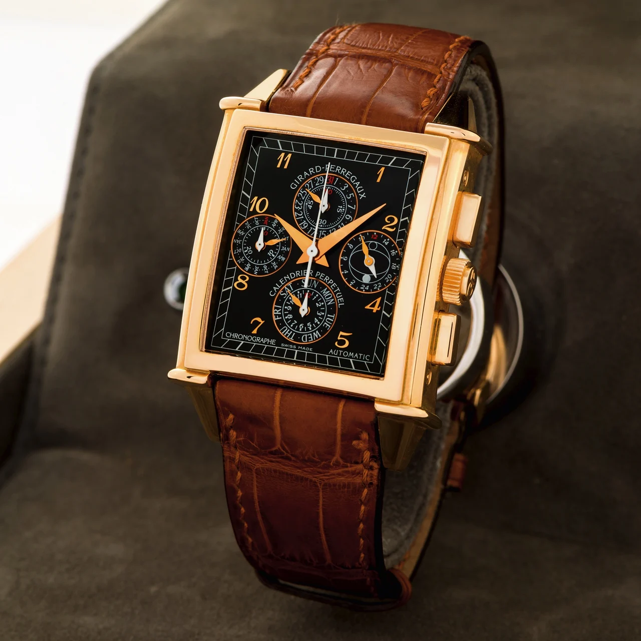 Girard-Perregaux Vintage 1945 Xxl Calendrier 9027 kol saati