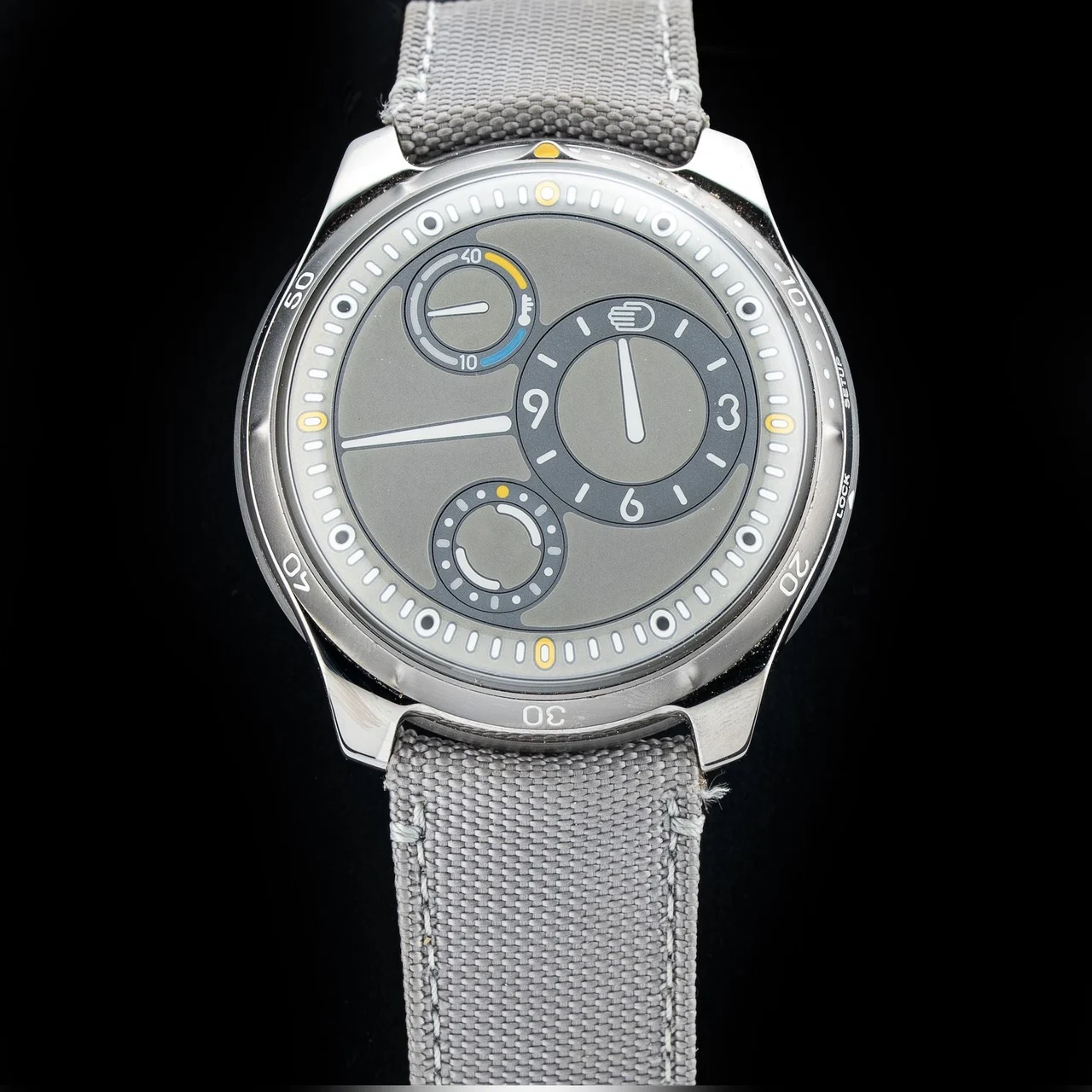 Ressence Type 5.1L Type 5 Luminova POC210009N34656 46 mm kol saati