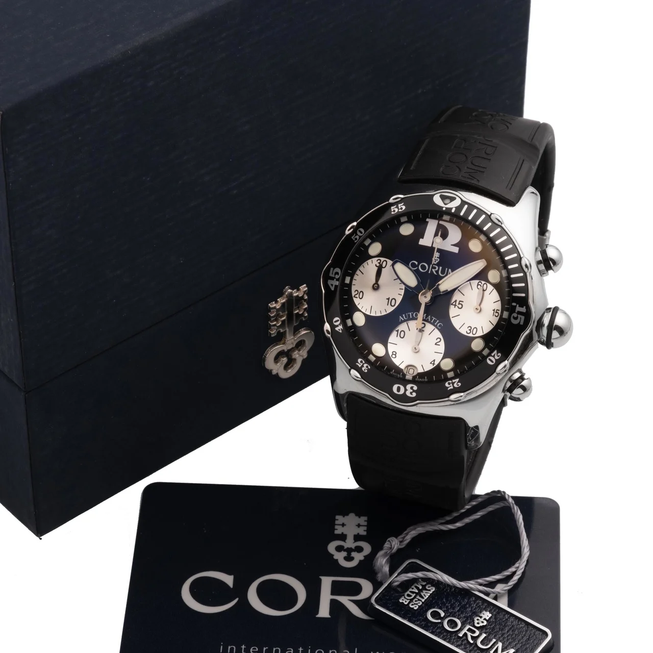 Corum Switzerland 285.180.20 kol saati