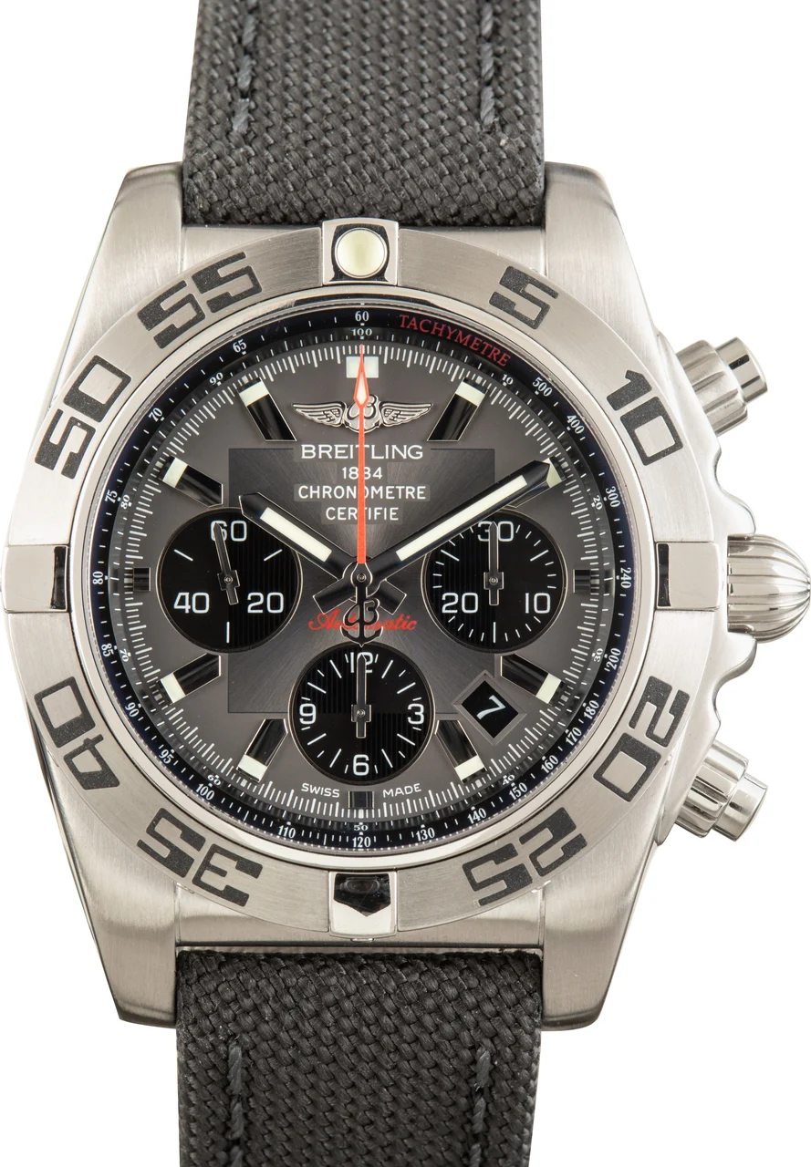 Breitling Chronomat 44 Flying Fish Stainless Steel AB011610/F546 44 mm kol saati