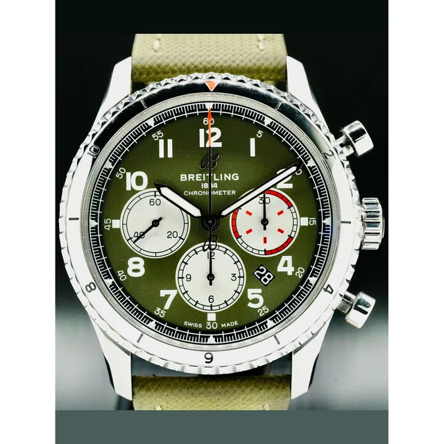 Breitling Aviator 8 B01 Chronograph 43 Mosquito 210000047509 kol saati