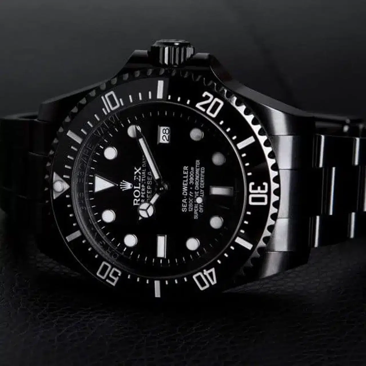 Rolex Sea-Dweller CM0119 44 mm kol saati