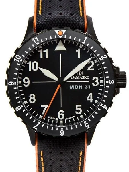 Damasko Swiss ETA Automatic with a Rotating 12-Hour Bezel and Black ion plated SS Case #DA42 DA42BK-12 42 mm kol saati