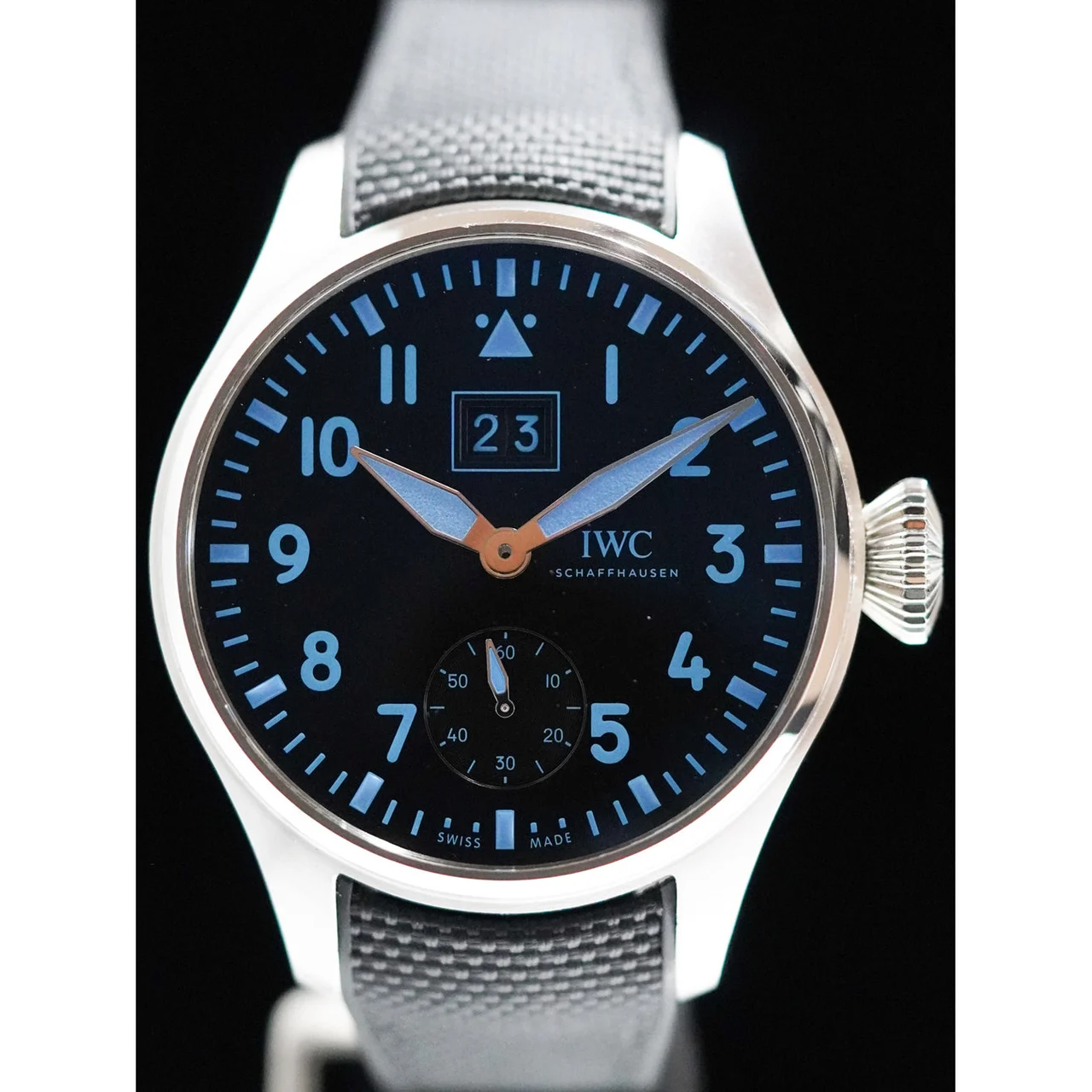 IWC Big Pilot Big Date Blue 210009N32377 46 mm kol saati