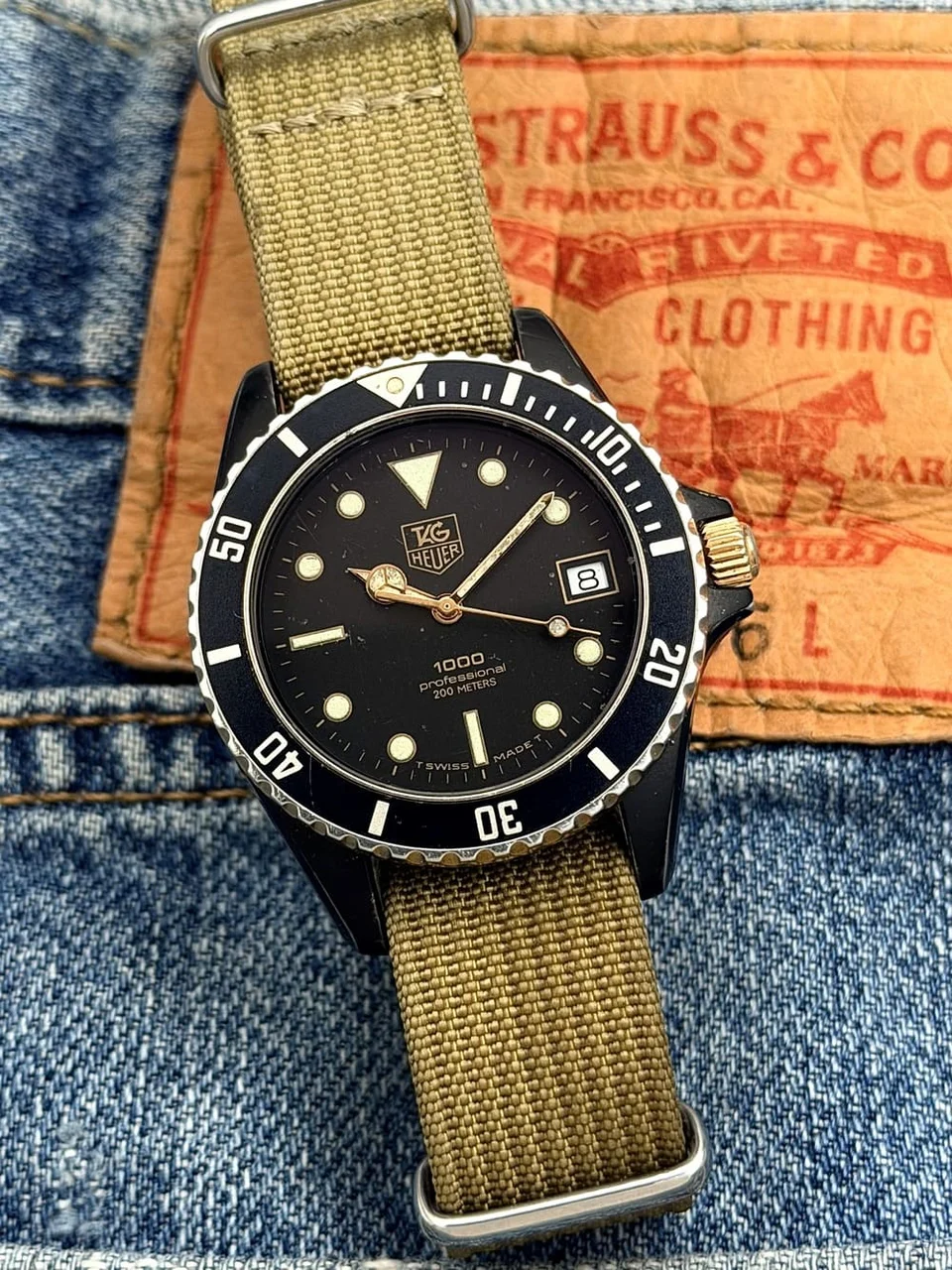 Tag Heuer Professional 1000 200M Black PVD & Gold 37 mm, de 37 mm kol saati