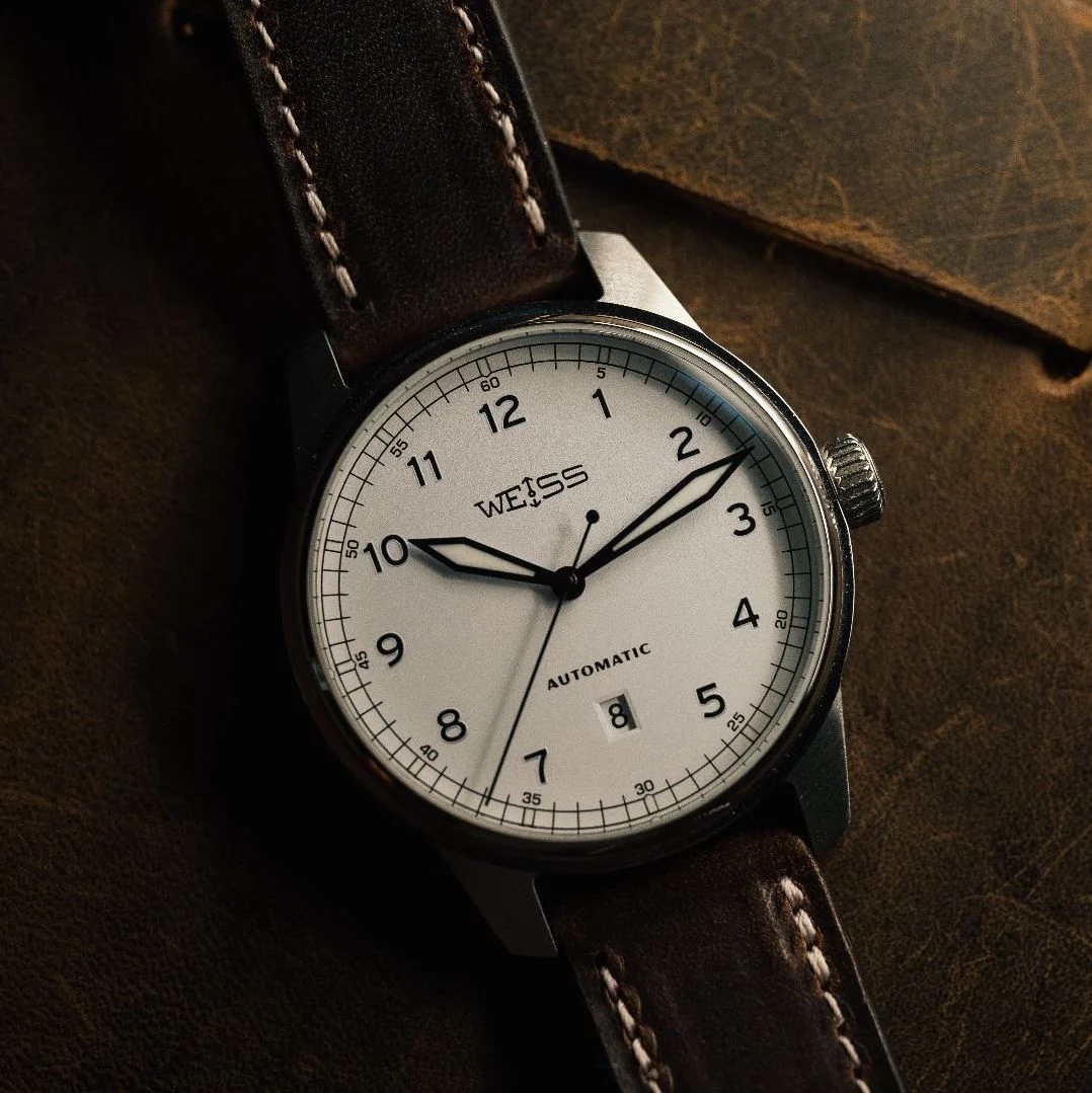 Weiss 42auto-wht-dial-oli-can-v1 42 mm kol saati