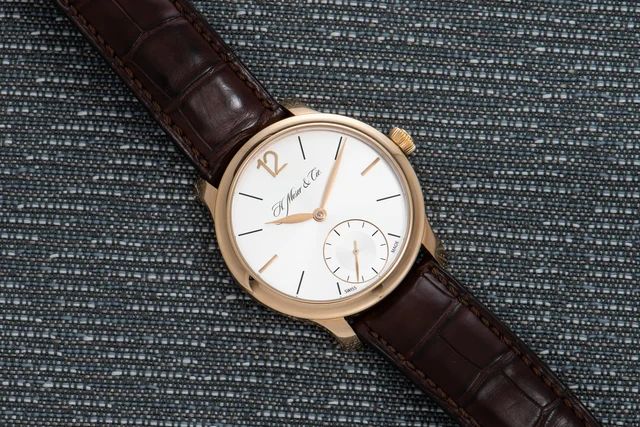 H. Moser & Cie. - Endeavour 40990838 kol saati