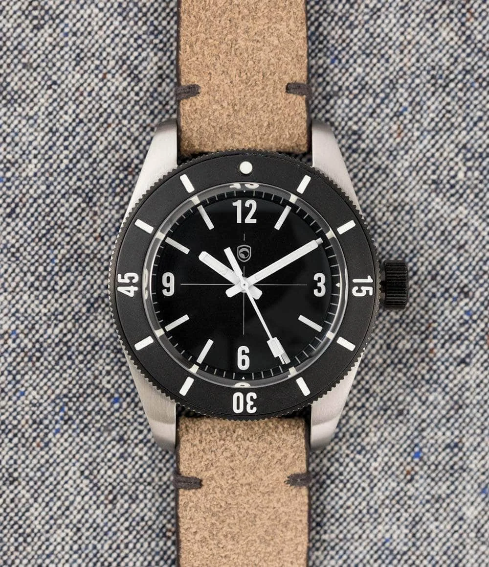 Raven Trekker LE TrekkerLE 40 mm kol saati