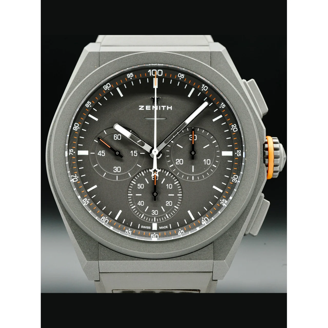 Zenith Land Rover Edition Defy El Primero 21 97.9000.9004/01.R787 210000026711 44 mm kol saati