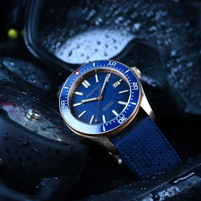 AQUATICO Bronze Star Dive Watch Blue Dial kol saati