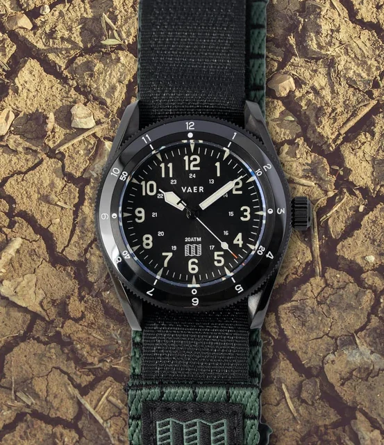 Vaer Topo Designs x Worn & Wound Solar Hiker VTWSH-G kol saati