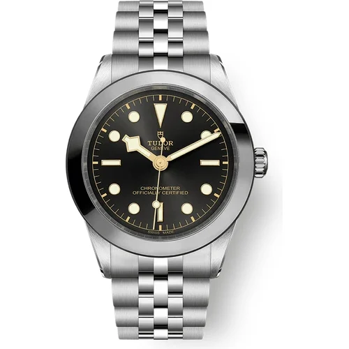 Tudor Black Bay One 39 M79660-0001 39 mm kol saati