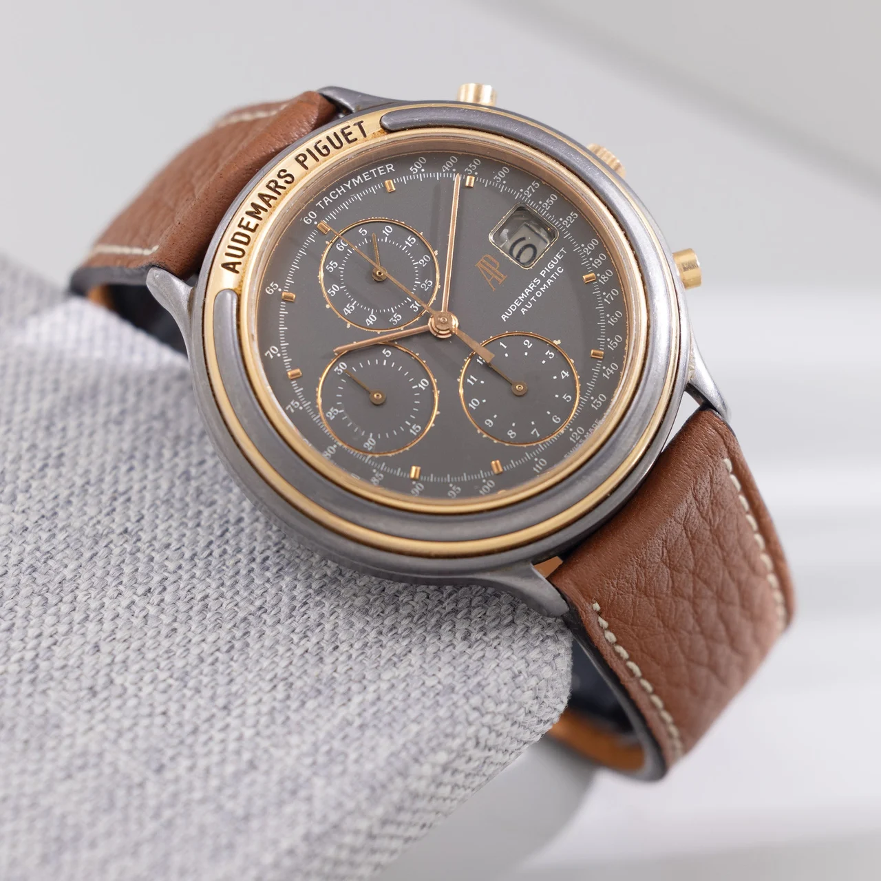 Audemars Piguet Huitième W-3049 41 mm kol saati