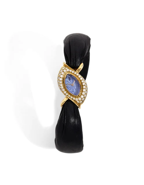 Audemars Piguet Ref. BA 66252-004, quartz, “navette”-shaped, blue guilloché (engine-turned
