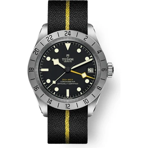 Tudor Black Bay Pro M79470-0002 39 mm kol saati