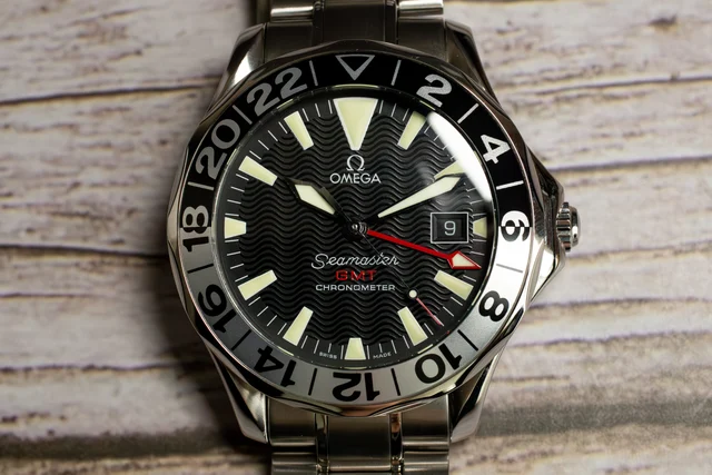 OMEGA Seamaster 2234.50.00 kol saati