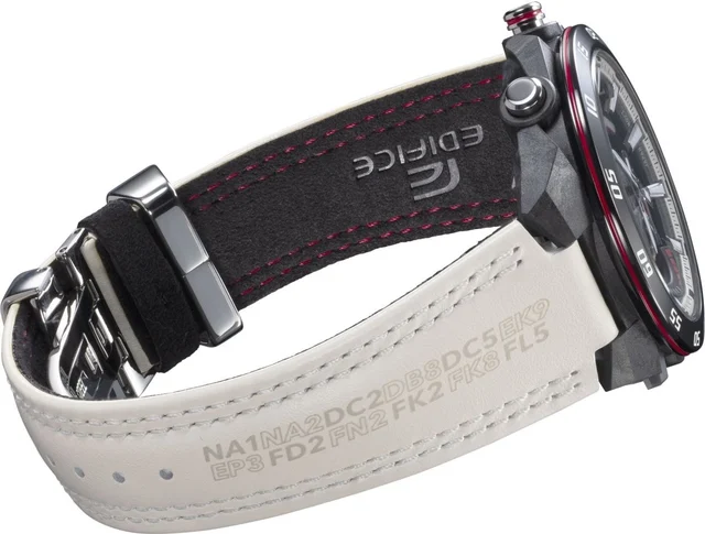 Casio Edifice Güneş Enerji̇li̇ ECB-2200HTR-1ADR kol saati