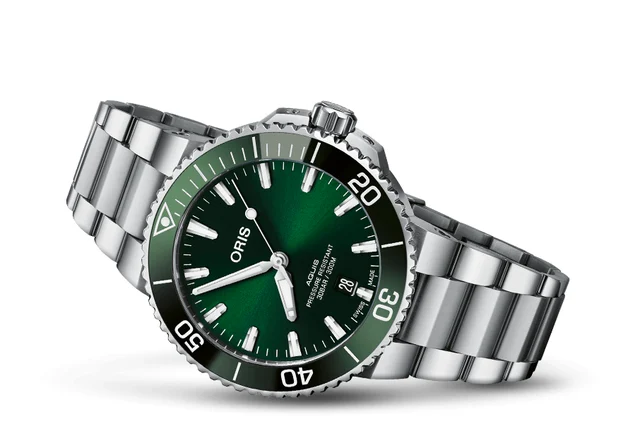 Oris Aquis Date 01 733 7766 4157-07 8 22 05PEB kol saati
