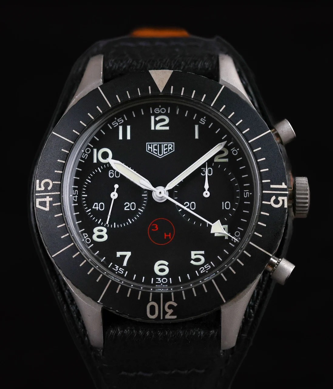 Tag Heuer Bundeswehr HEU-BUN-1550SG-1970 43 mm kol saati