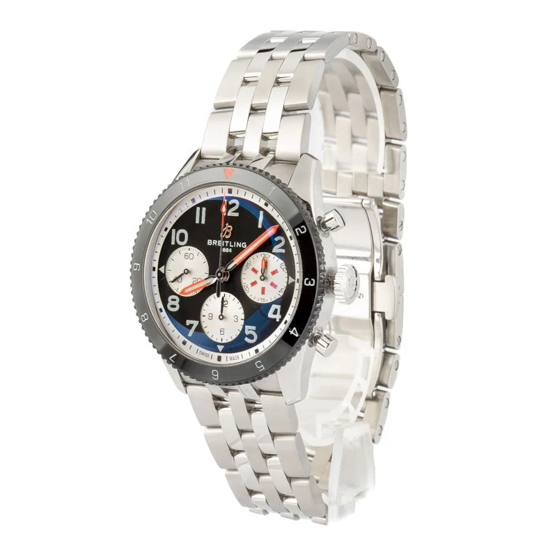 Breitling Classic AVI Chronograph 42 Mosquito Stainless Steel Y233801A1B1A1 42 mm kol saati