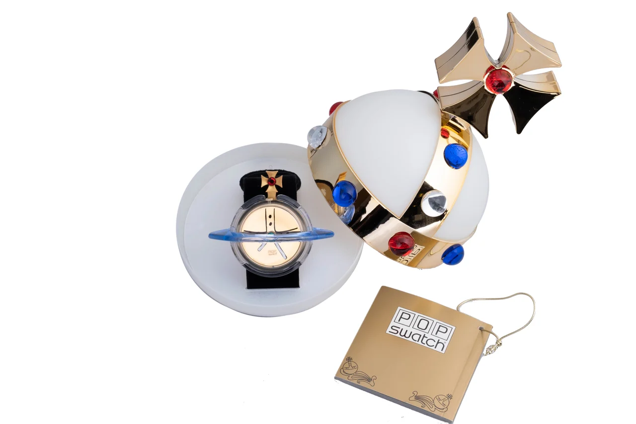 Swatch SWATCH, REF. PWZ104A, POP BY VIVIENNE WESTWOOD kol saati