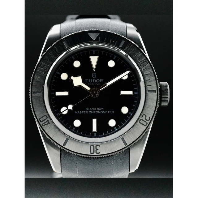Tudor Black Bay Ceramic 210000046227 kol saati