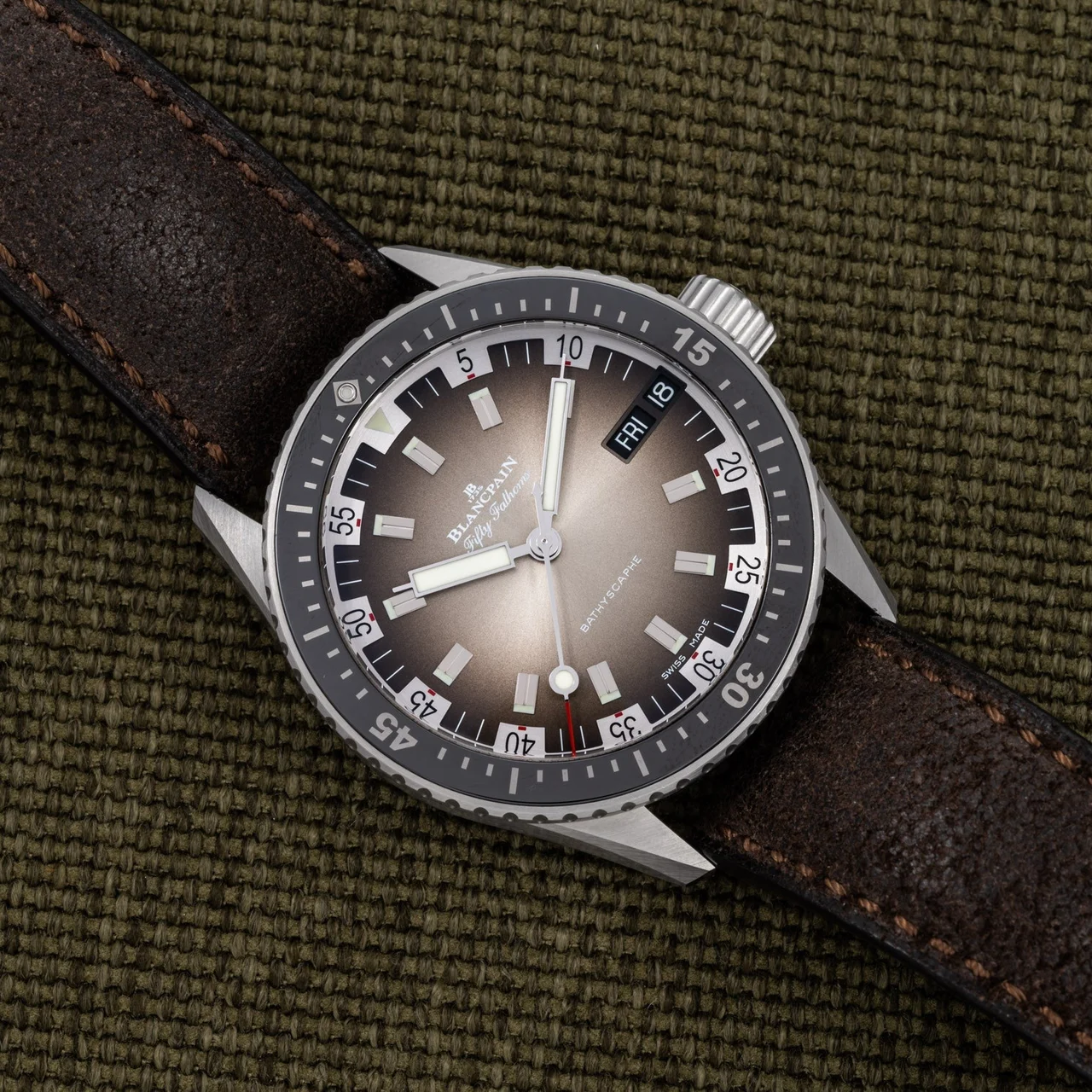 Blancpain Fifty Fathoms Bathyscaphe 40990459 43 mm kol saati