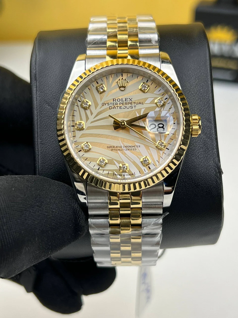 Rolex Date just Half Gold Palm Motif Diamond Dial 36mm 36 mm kol saati