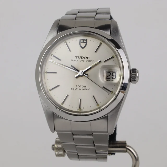 Tudor Oysterdate 250428 kol saati