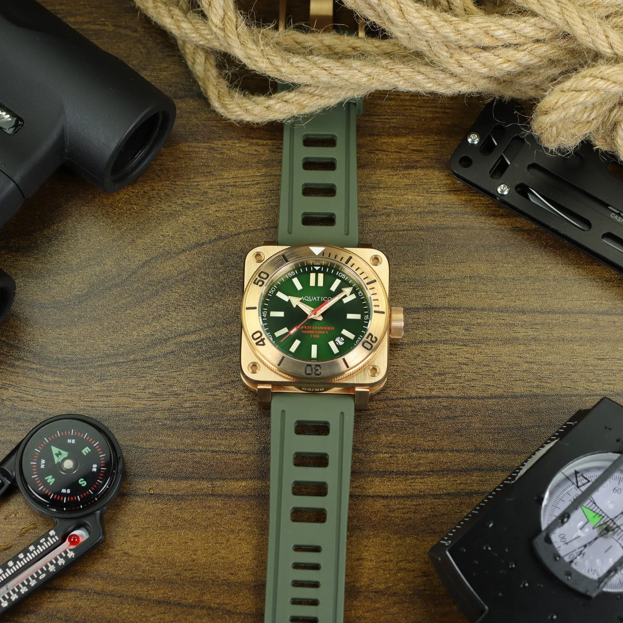 AQUATICO Super Bronze Tritium Green Dial 43 mm kol saati