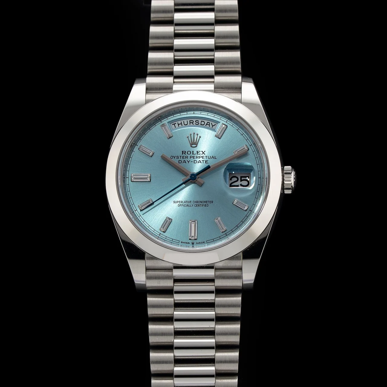 Rolex Day Date 40 Platinum Ice Blue with Diamonds 210009N32832 40 mm kol saati