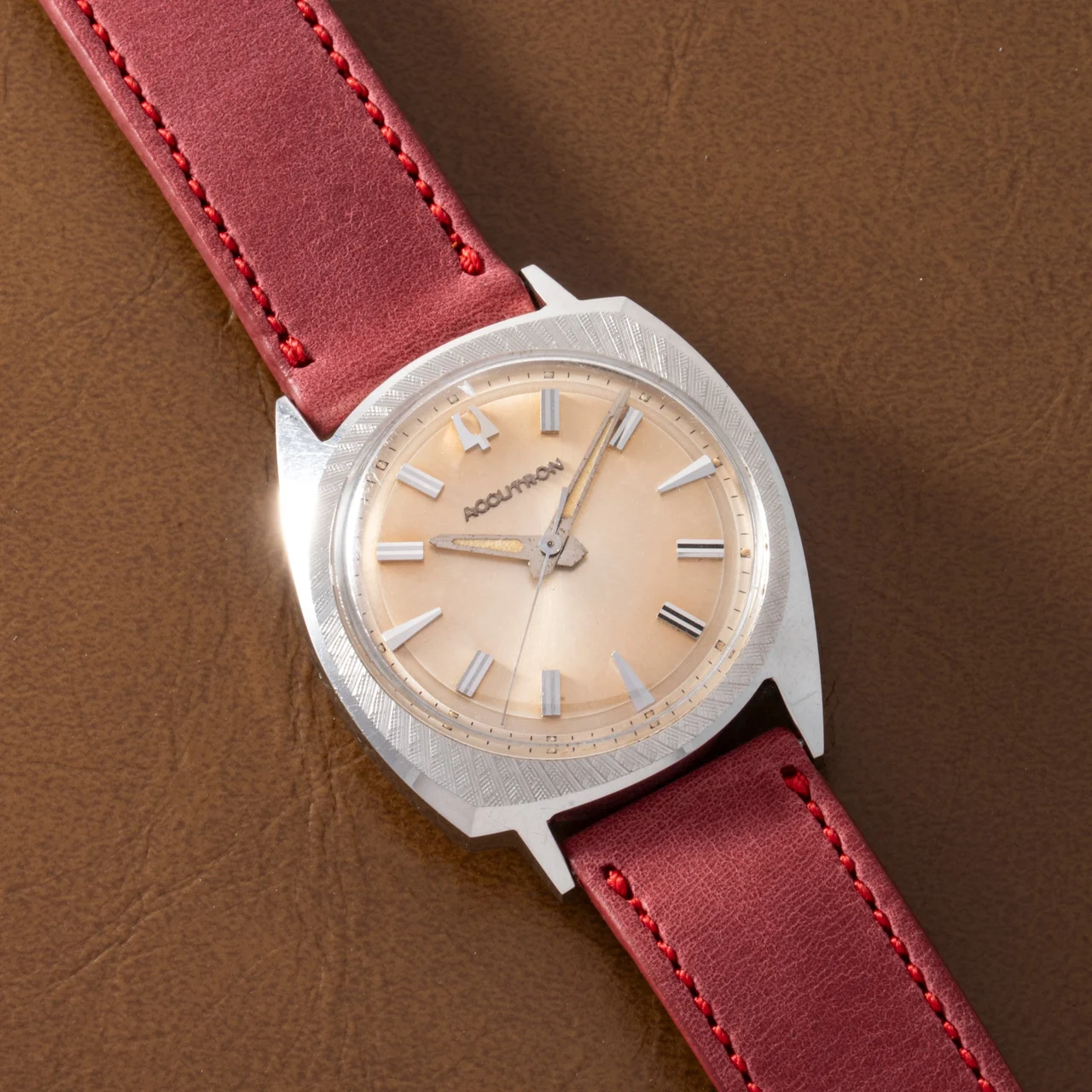 Bulova Accutron 40992557 34 mm kol saati