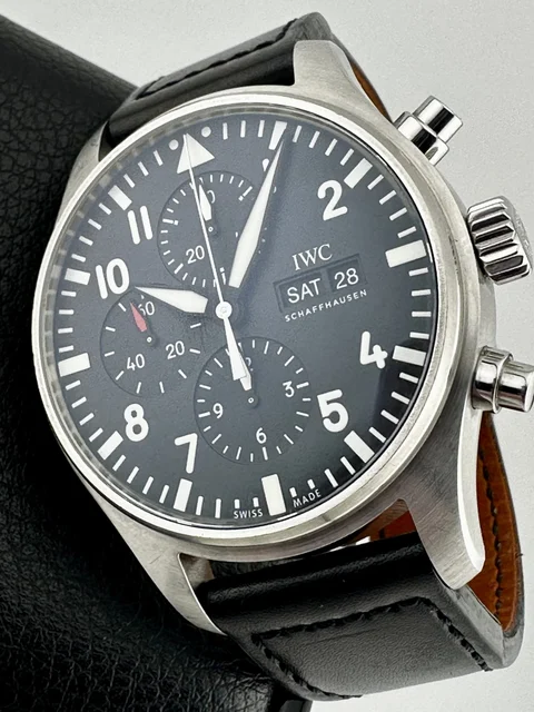 IWC Pilot'S Watch 277413978333 kol saati