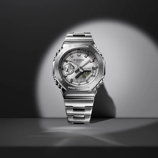 Casio G-shock G-steel GM-2110D-7ADR kol saati