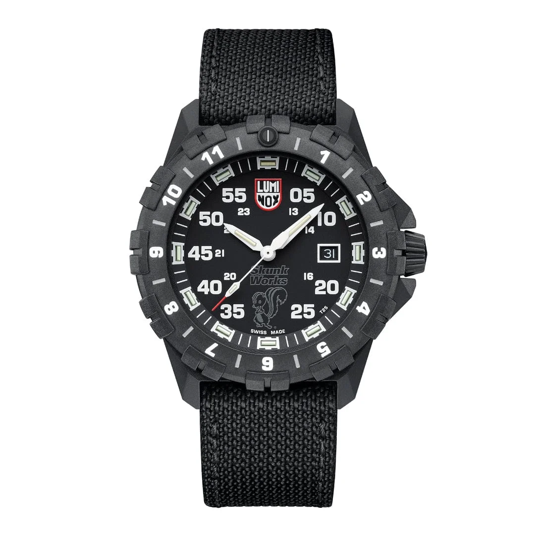Luminox NIGHTHAWK® x Skunk Works® 6440 Heritage, 44 mm, Pilot Watch XA.6442.H 44 mm kol saati